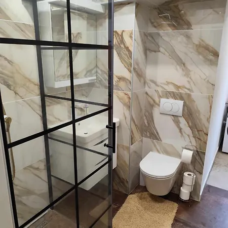 Haus Apartman Roberta لابين